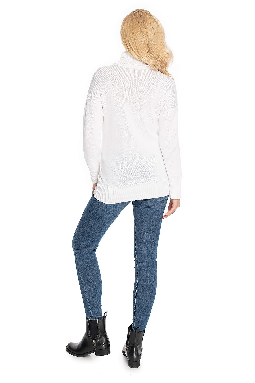 Woman wearing a white maternity turtleneck sweater with long sleeves, model 147491 PeeKaBoo, classic style, ideal for comfort and style.