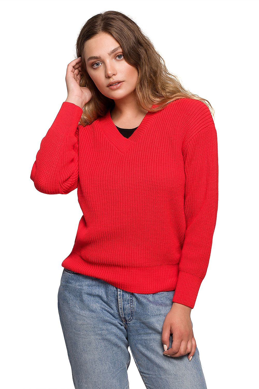 Woman wearing red oversized pullover with V-neck, perfect for autumn. Fashion essential for women's wardrobe, model 157589 BE Knit.