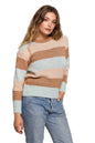 Model wearing Pulóver model 157606 BE Knit in a stylish striped design, perfect for autumn and winter comfort.