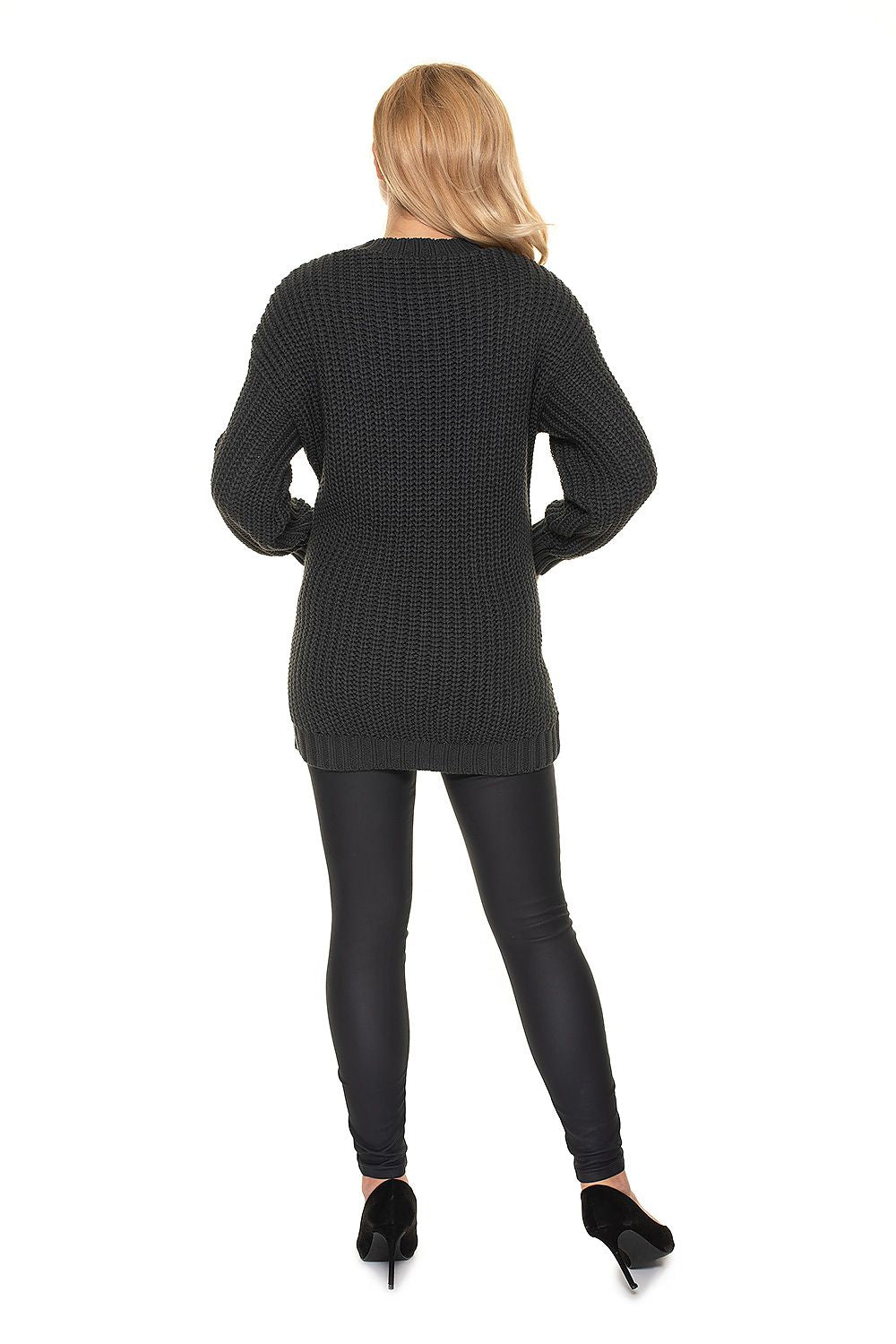 Model wearing Anyasági Pulóver Model 157830 by PeeKaBoo, showing the back view with textured knit and a relaxed fit.