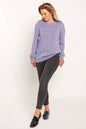 Woman wearing a purple melange pullover with simple cut and round neckline, paired with dark skinny jeans and black shoes, perfect for fall-winter.